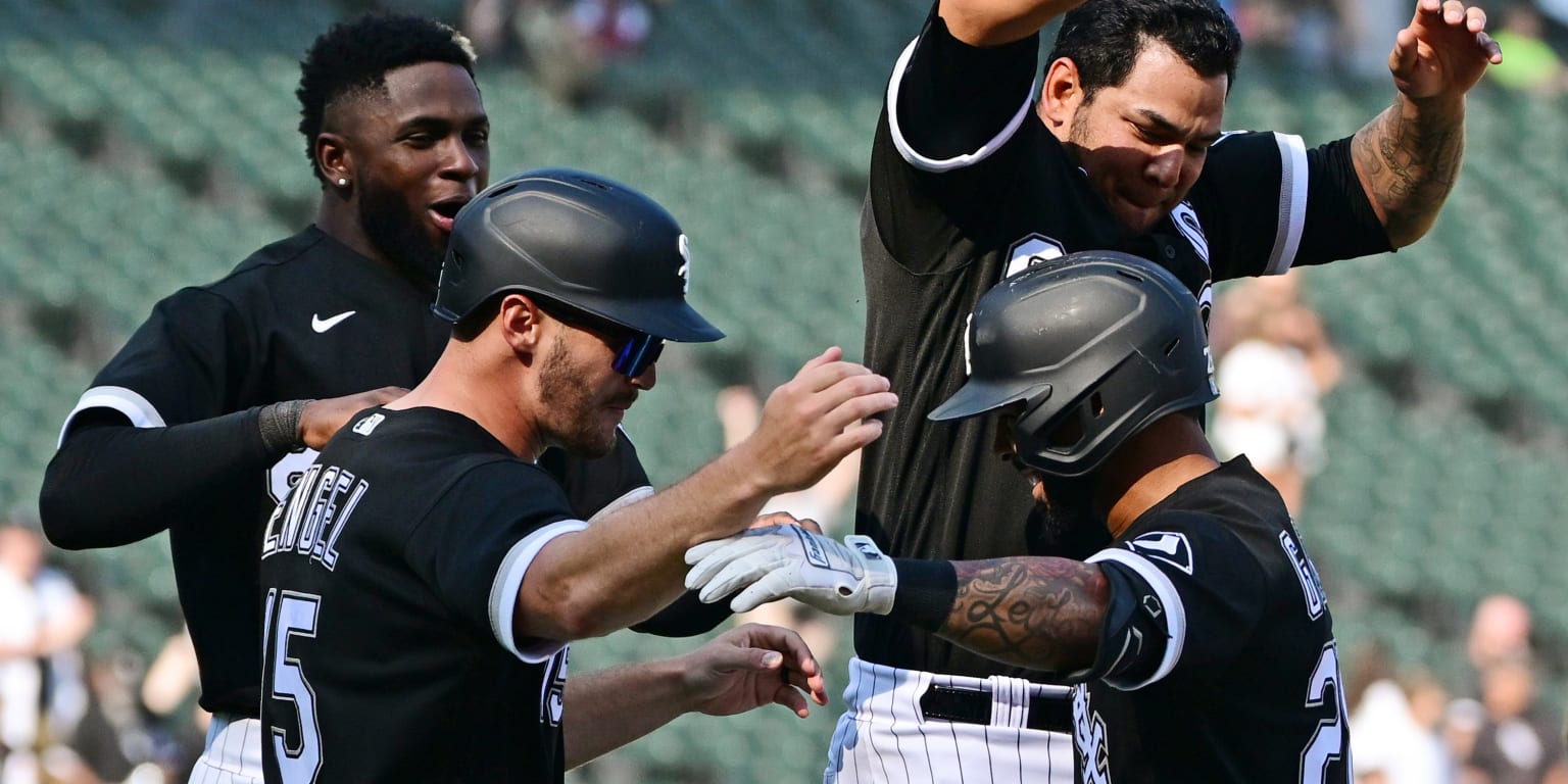 Buxton and Urshela homer to help Twins beat Guardians 3-1