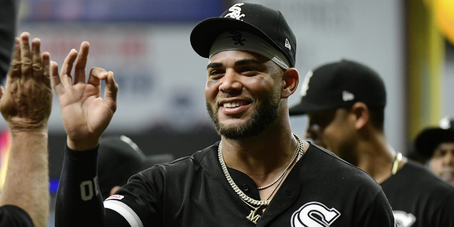 White Sox Glendale Journal: Yoan Moncada – and his son Robinson