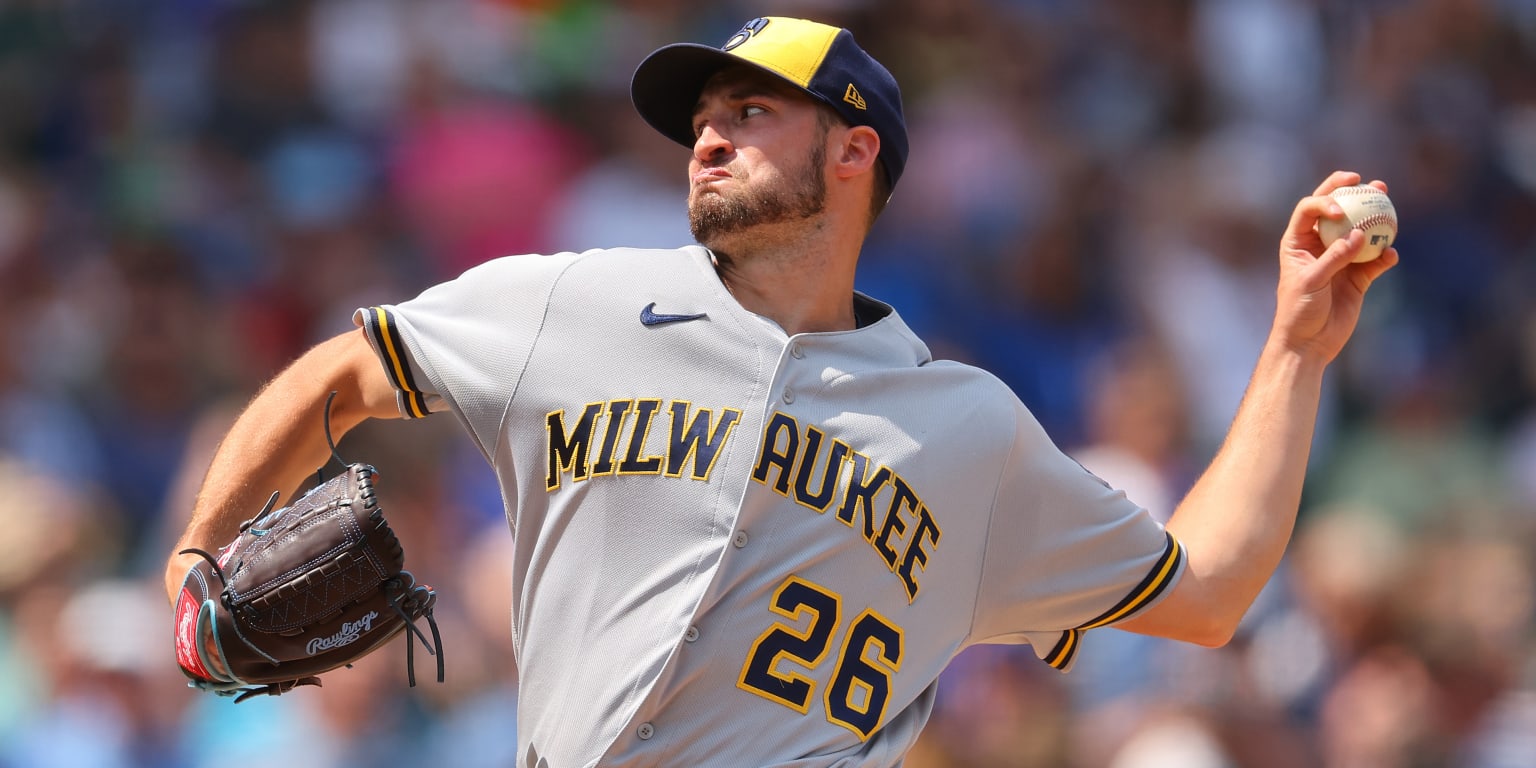 Brewers pitcher Aaron Ashby picks up the tab at Belfrē Kitchen in Delafield