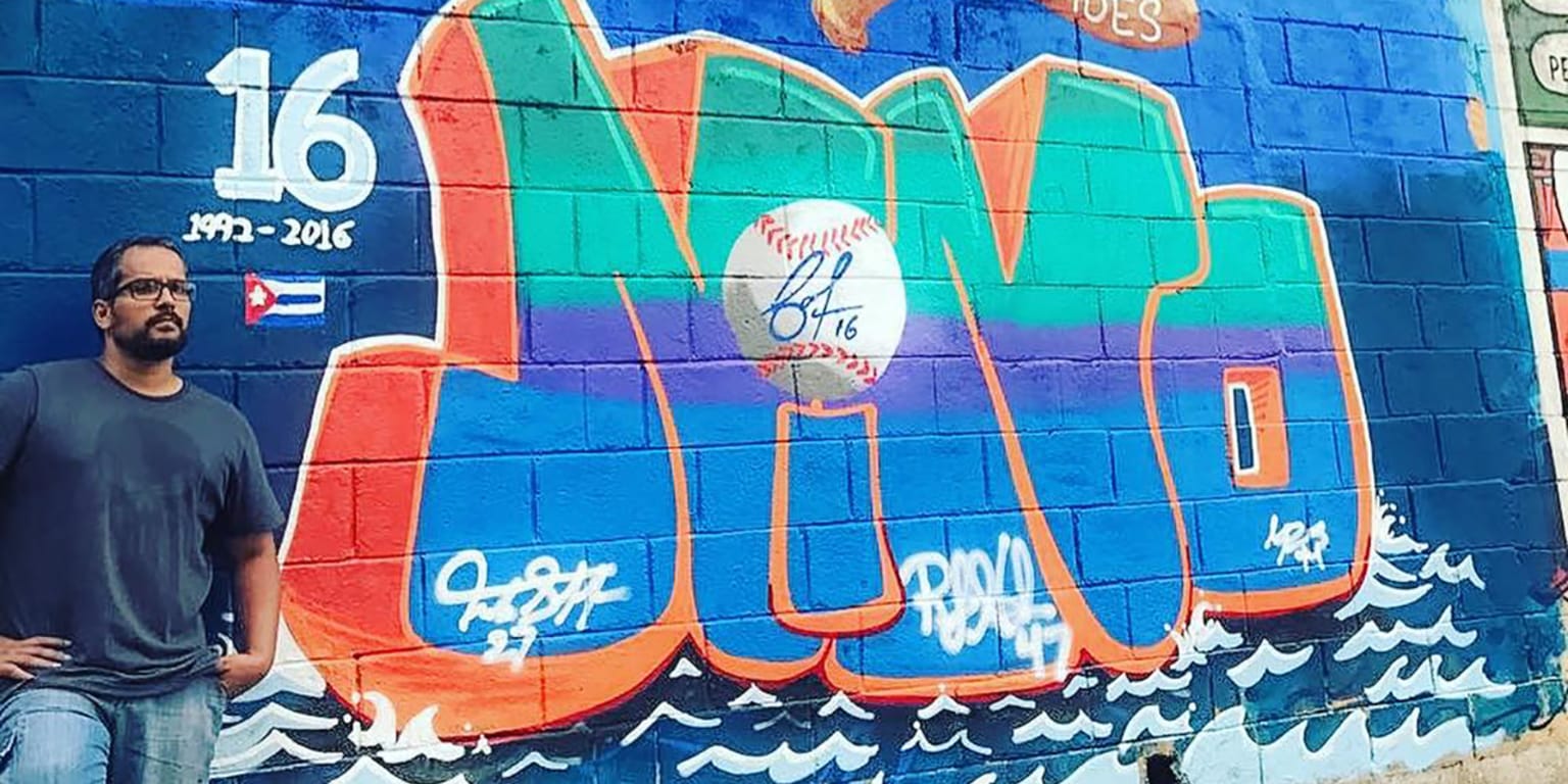 Marlins teammates help create mural in Brazil in honor of Jose