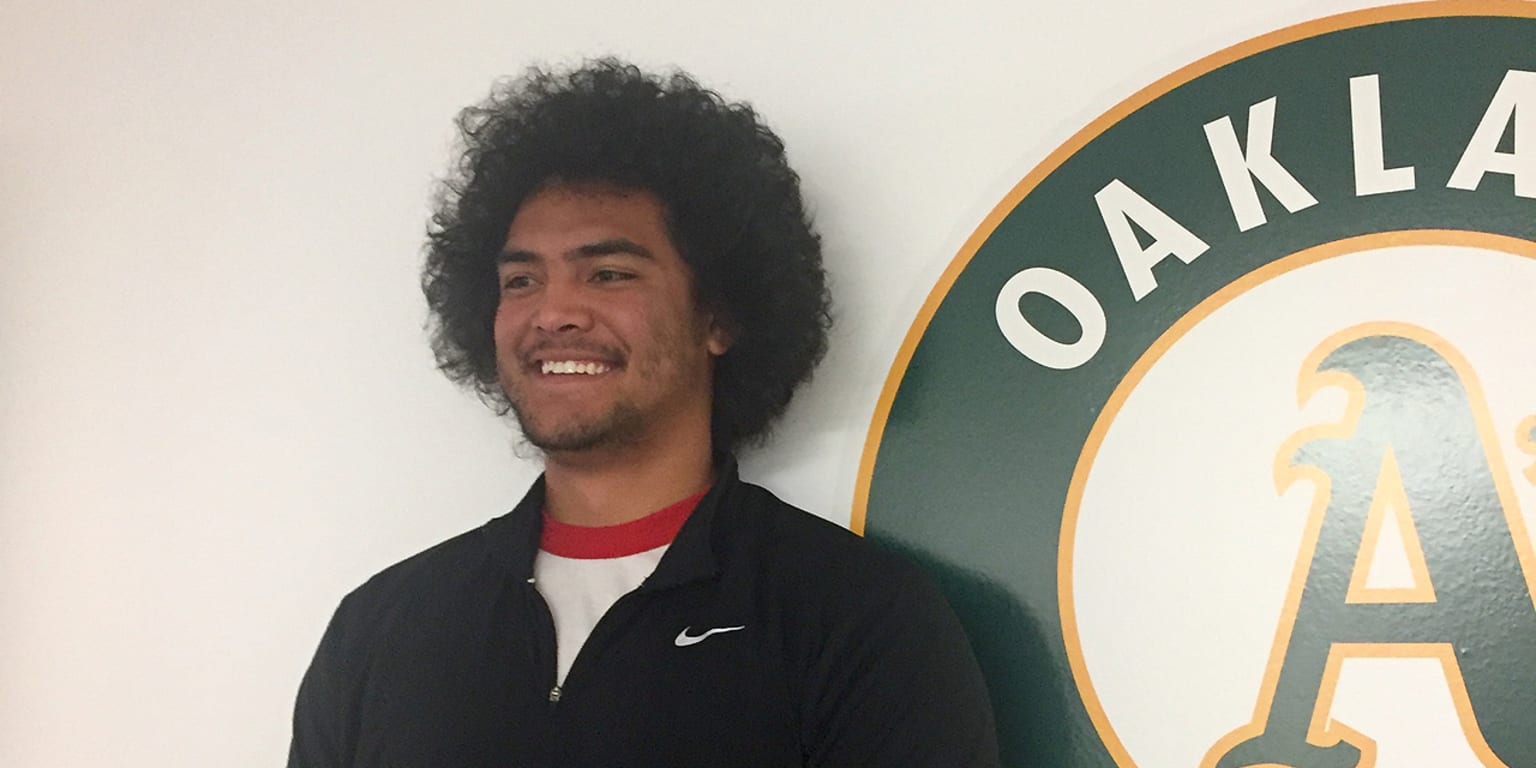 A's Sean Manaea sports Afro at Spring Training
