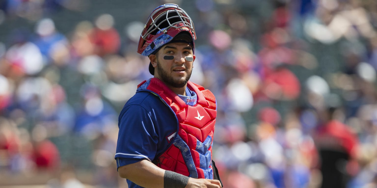 These weird catching drills are Rangers' Catcher Jose Trevino's