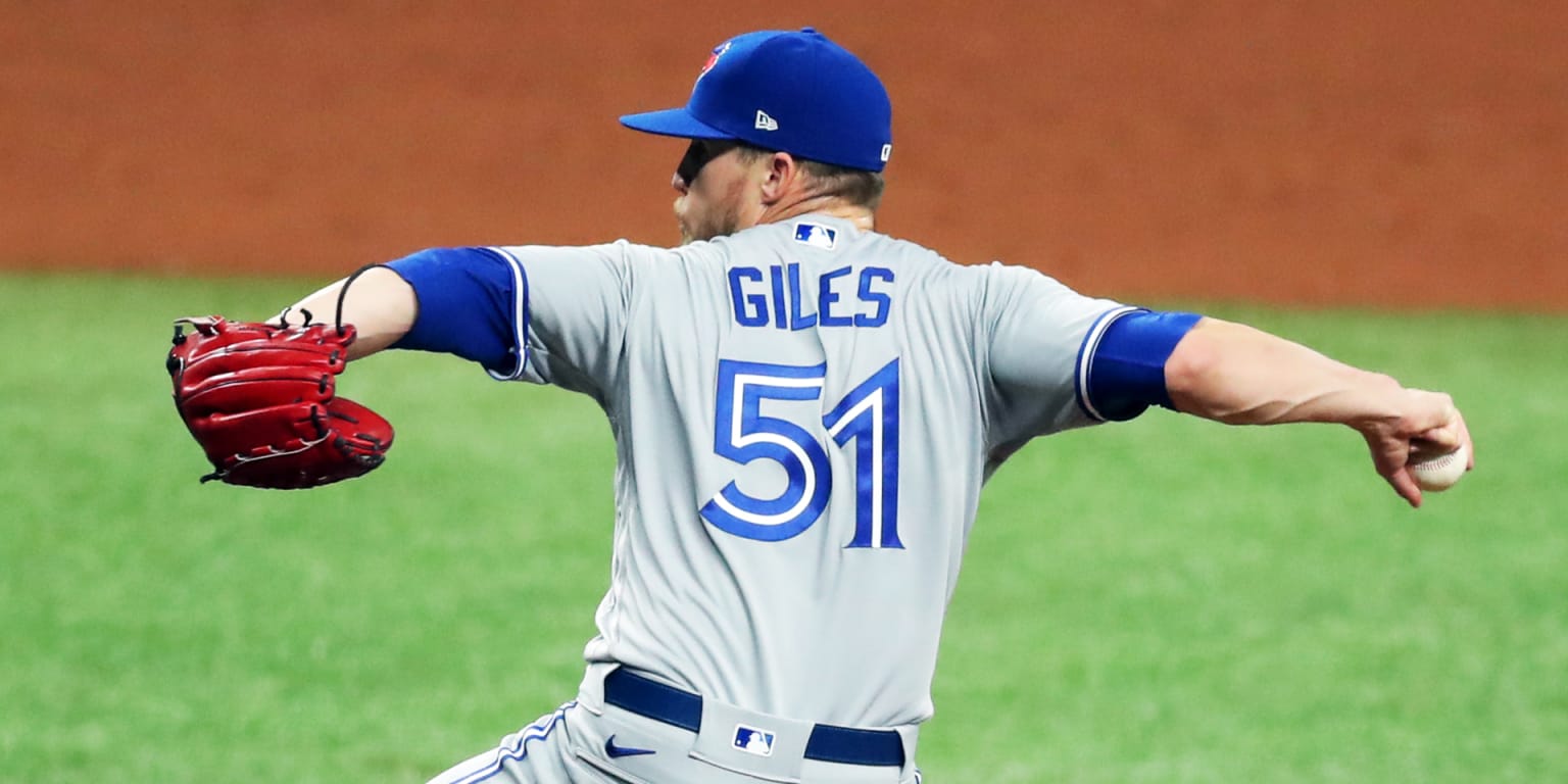 Ken Giles, Mariners agree to deal