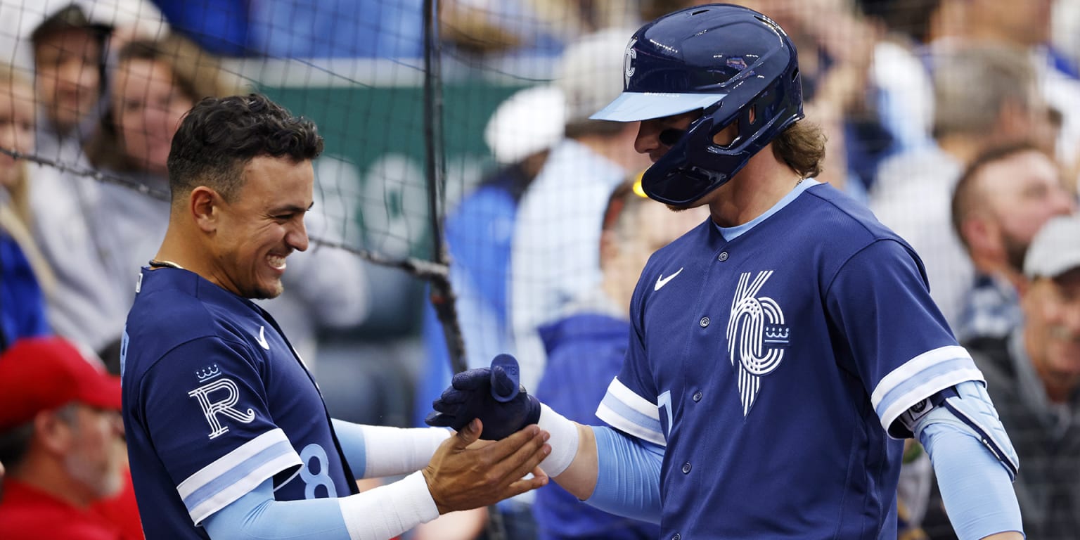 WATCH: Royals' Bobby Witt Jr. hits first career MLB home run at