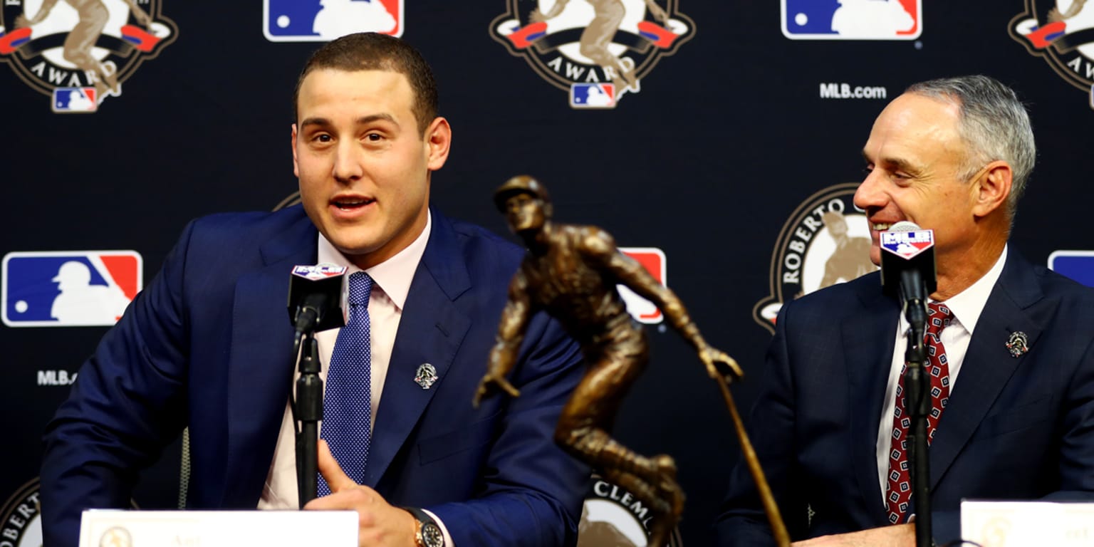 Anthony Rizzo jokes he got 'fake married' in December