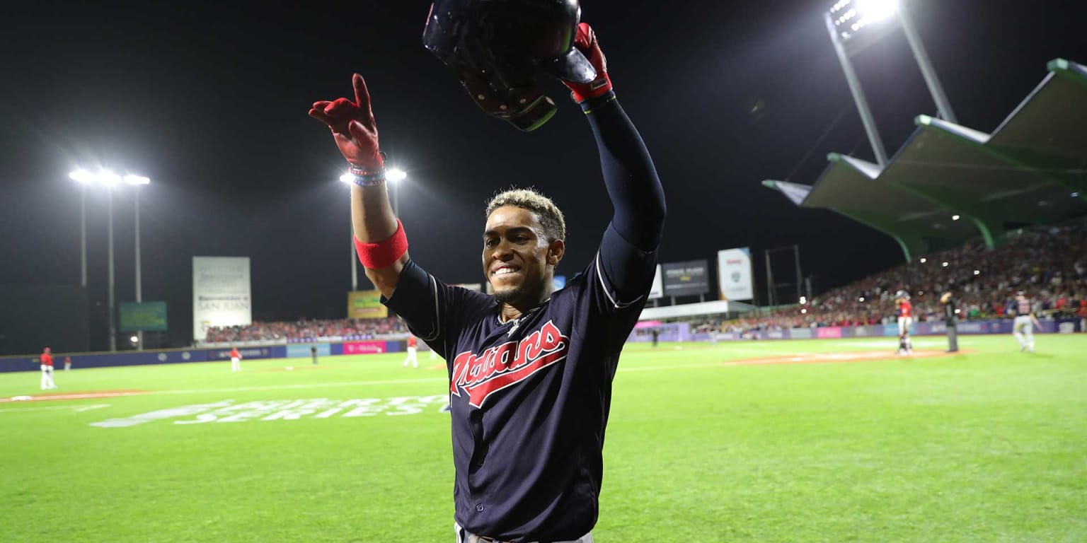 Francisco Lindor belts emotional home run as mom watches first