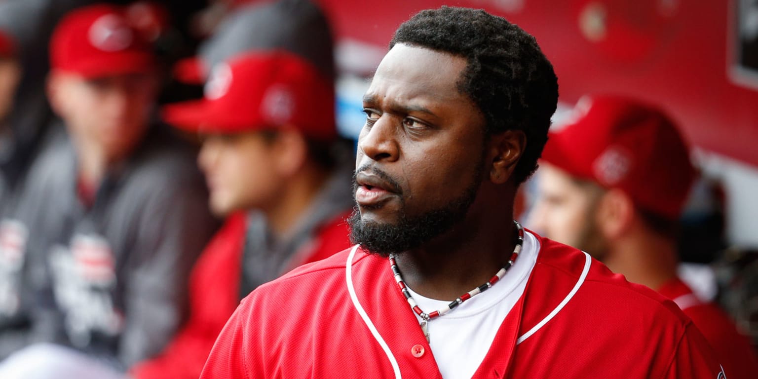 Brandon Phillips happy to still be with Reds