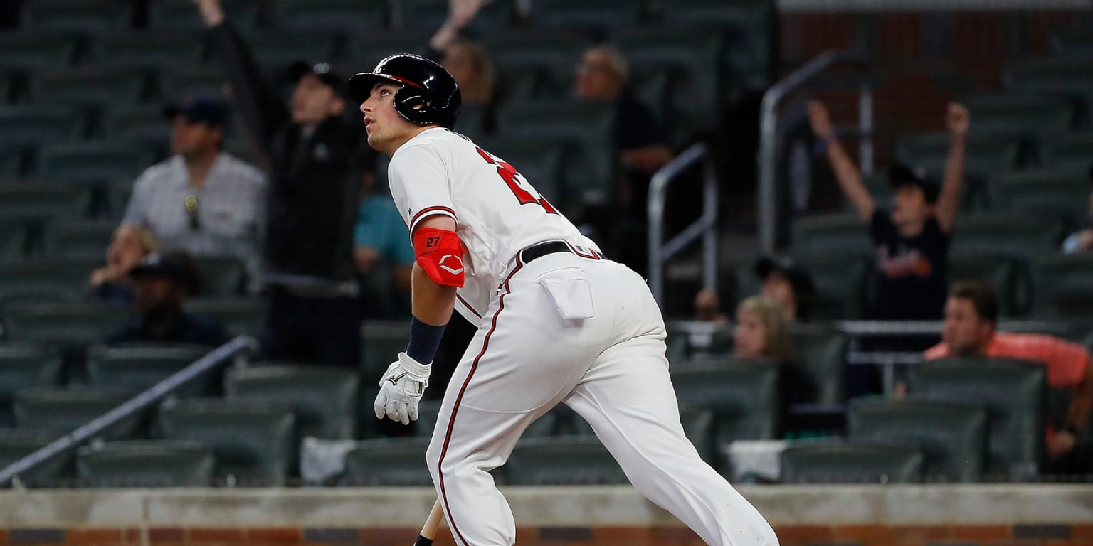 Braves' Austin Riley has partially torn ligament in knee