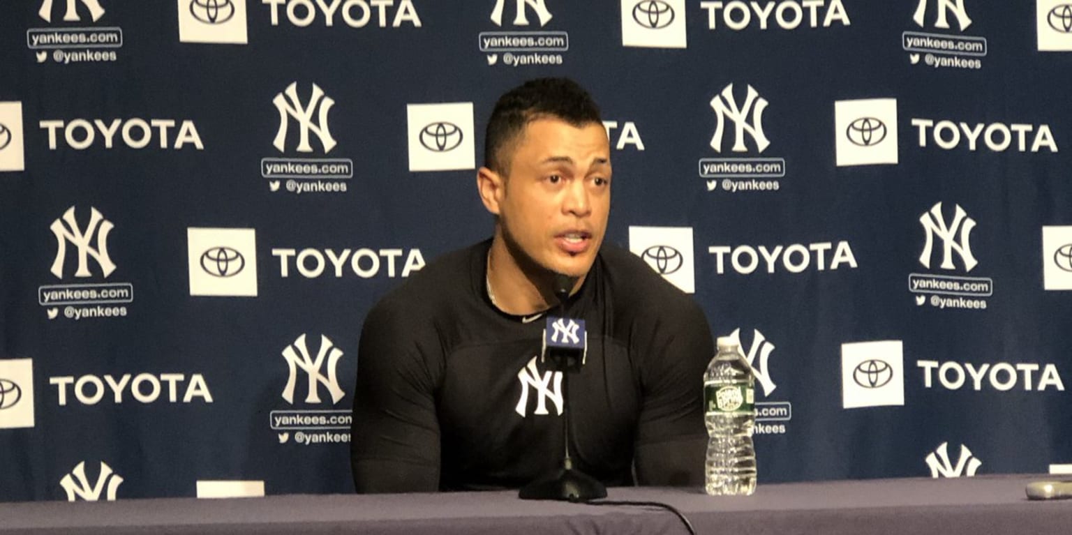 Giancarlo Stanton updates injury status