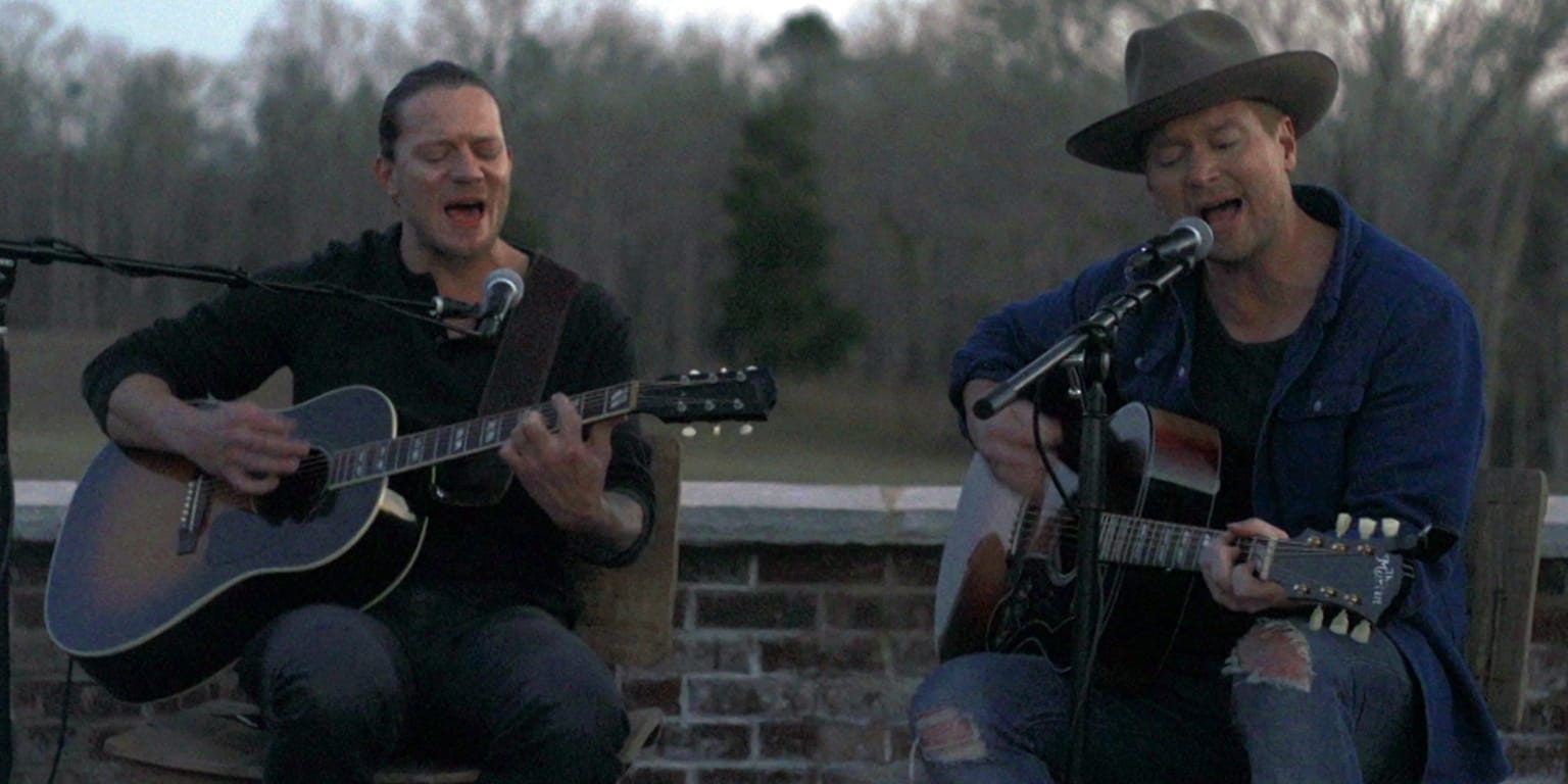 Jake Peavy shares bond with NEEDTOBREATHE