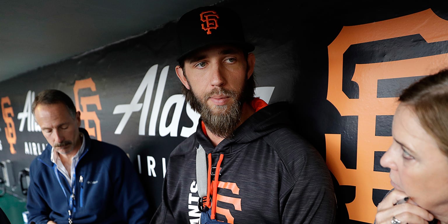 Madison Bumgarner injures left shoulder in dirt bike accident, placed on DL