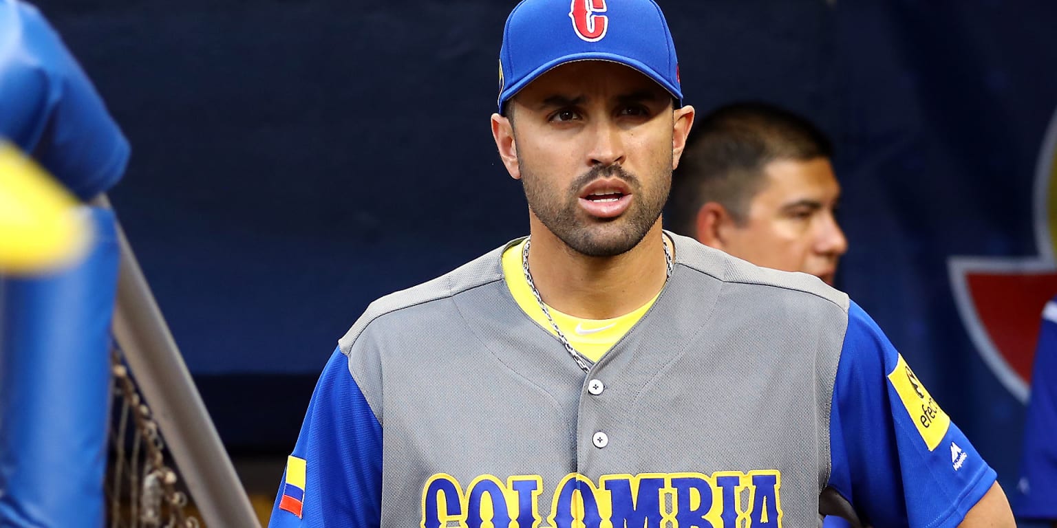 Red Sox interviewing Luis Urueta for manager