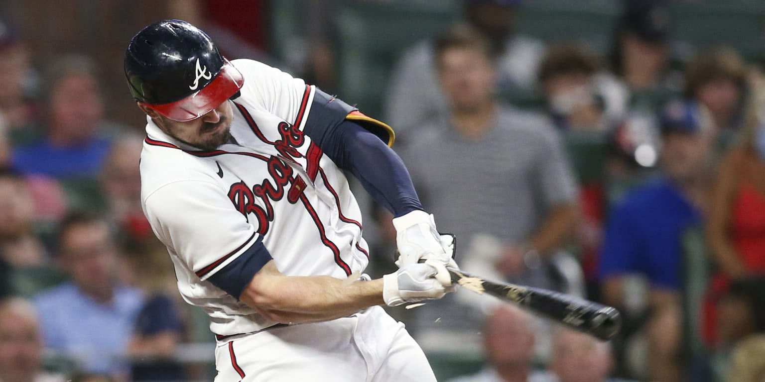 Adam Duvall of the Braves plays with a secret weapon: insulin pump