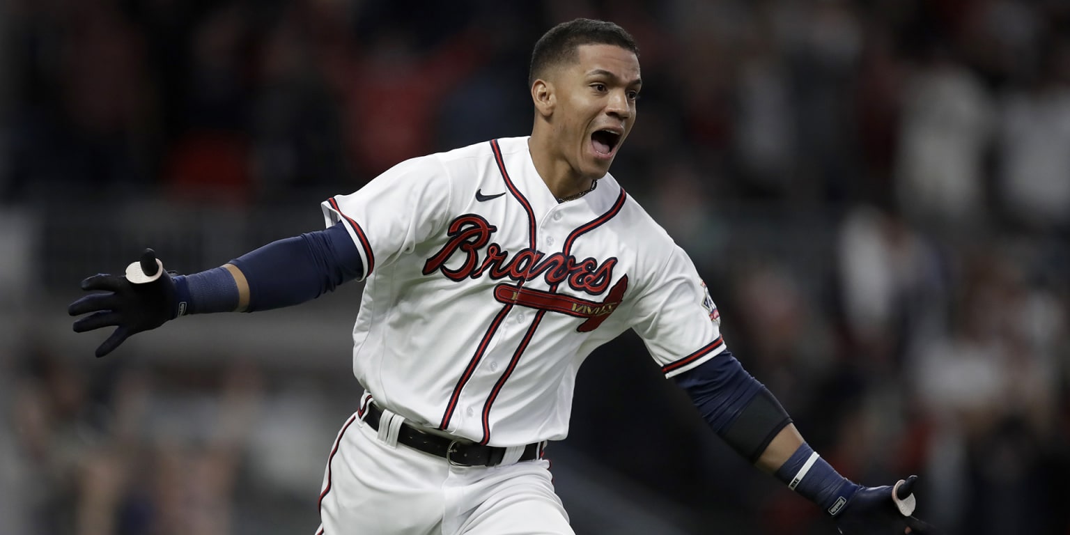 2021 Braves player review: Ehire Adrianza - Battery Power