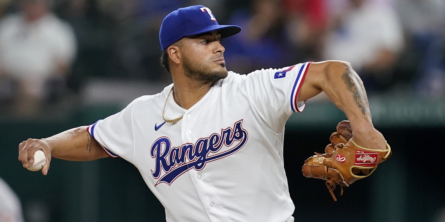 Jonathan Hernandez's role in Rangers' bullpen becoming clearer