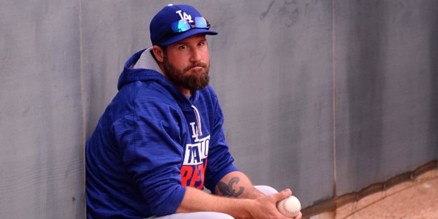 Closer Eric Gagne has tryout with Phillies