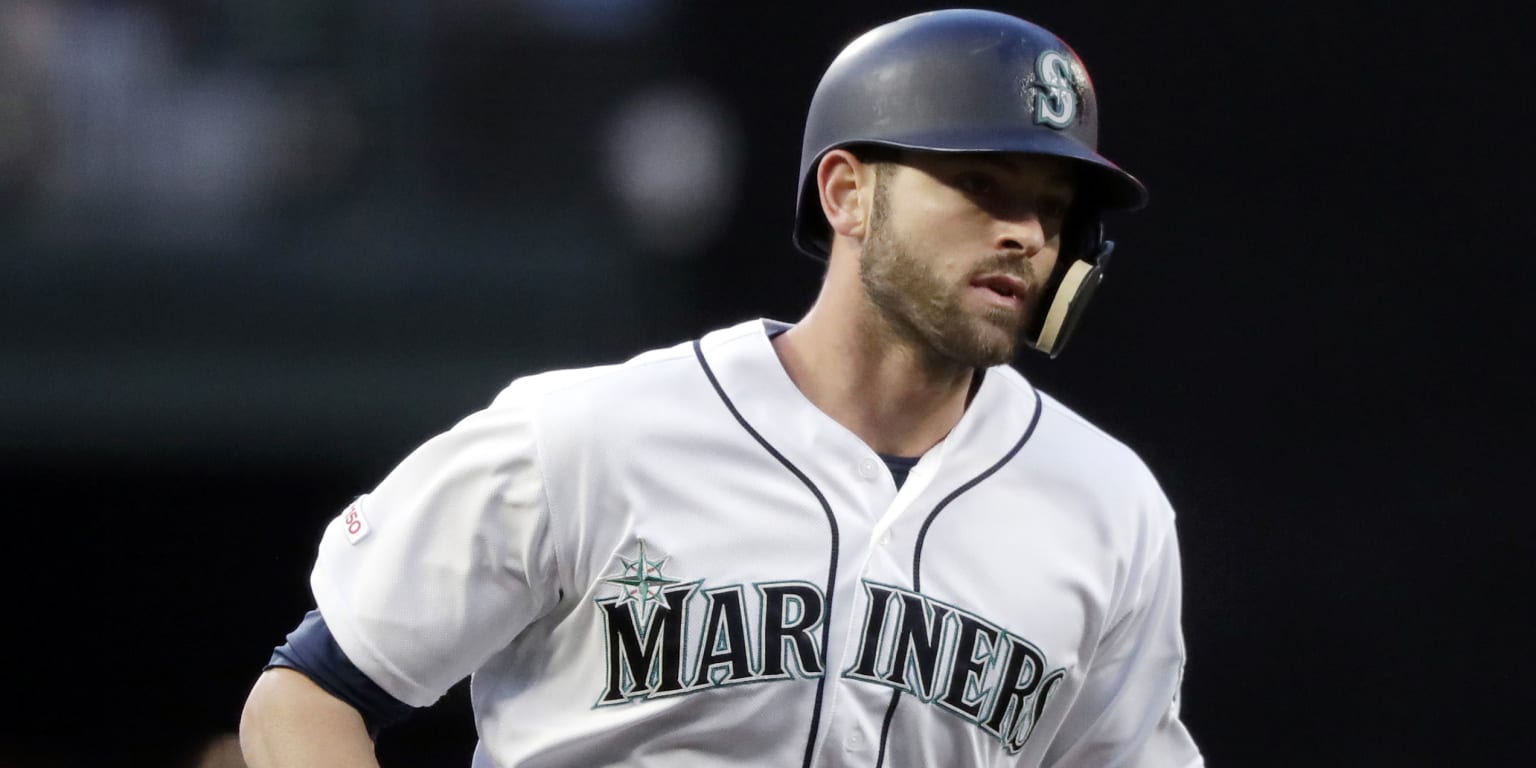 Mariners' Dipoto provides injury updates on Mitch Haniger, Julio