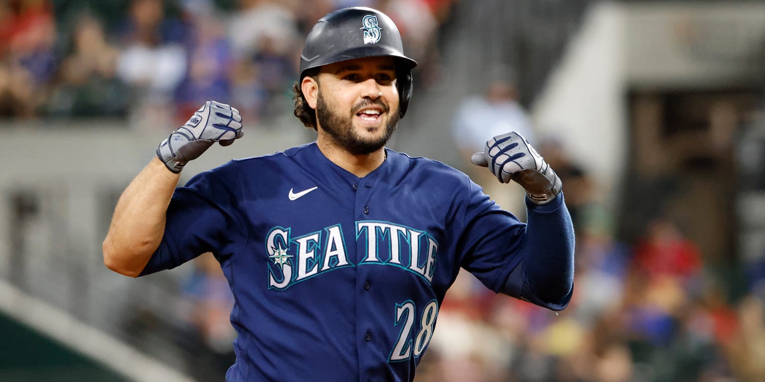 Eugenio Suárez hits game-winning homer against Rangers