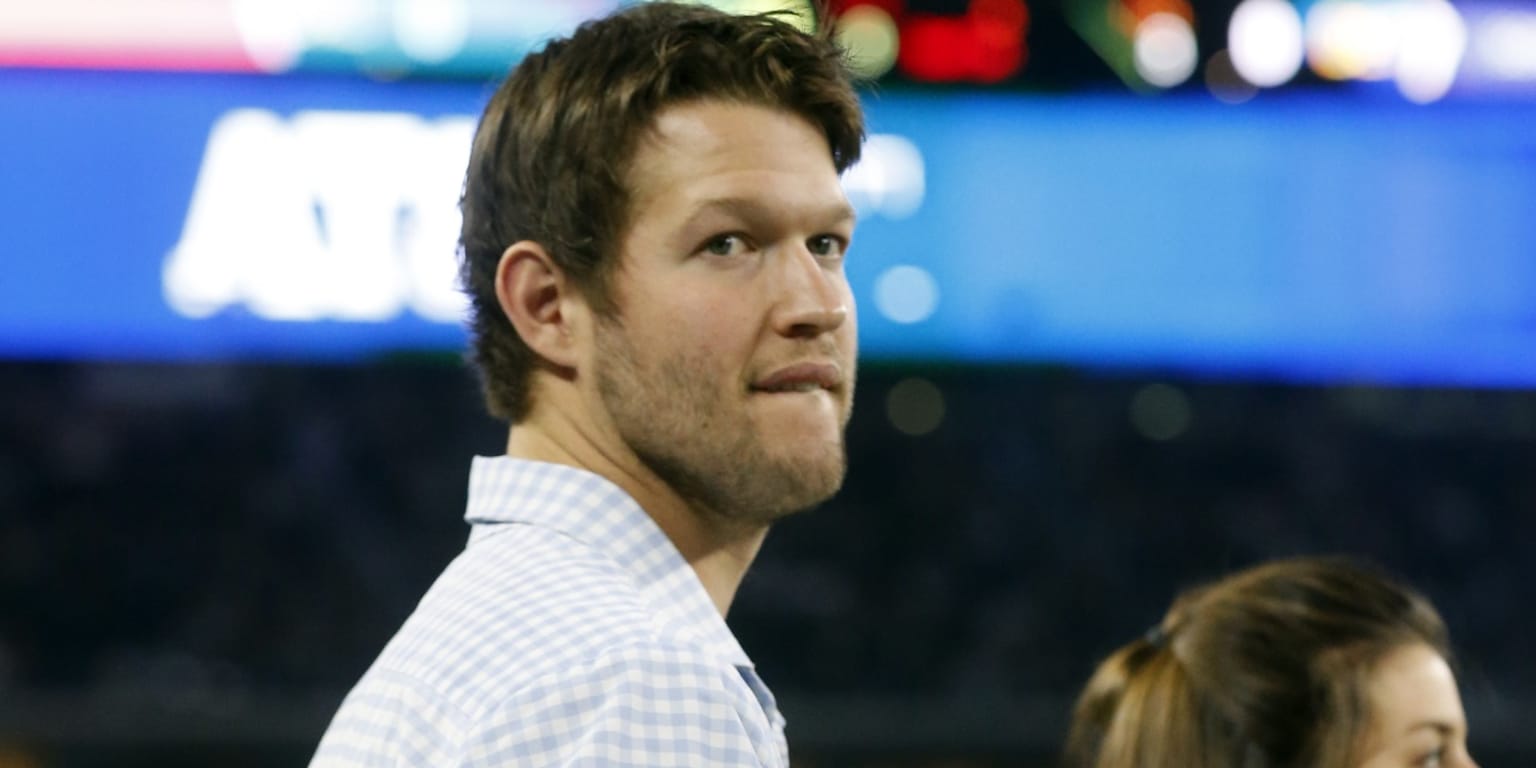 Clayton Kershaw took in the Lions-Cowboys game to support his team -- and  friend Matthew Stafford