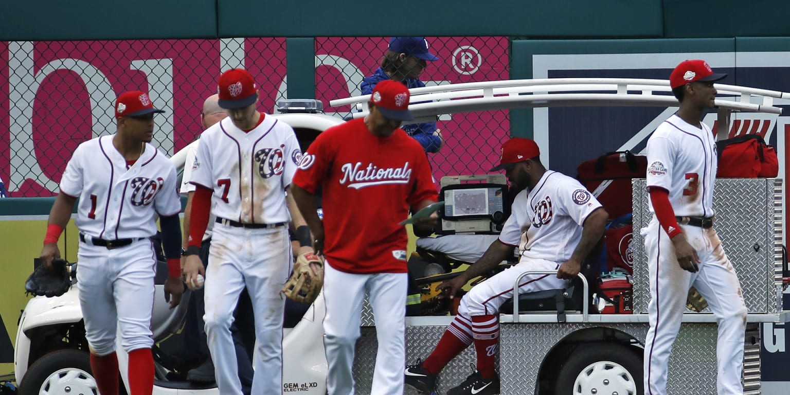 Washington Nationals first baseman Howie Kendrick smiles during