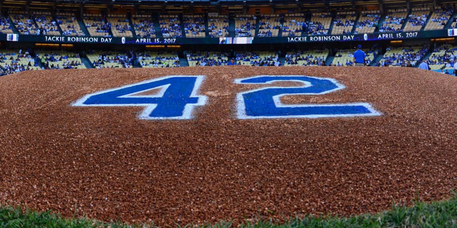 Matt Kemp meets legend Hank Aaron