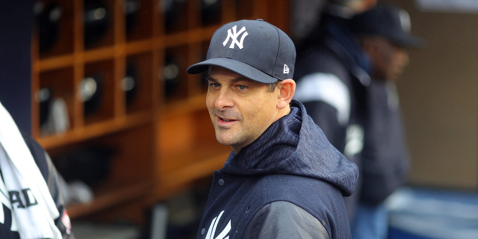 Does Aaron Boone live at Yankee Stadium? MLB