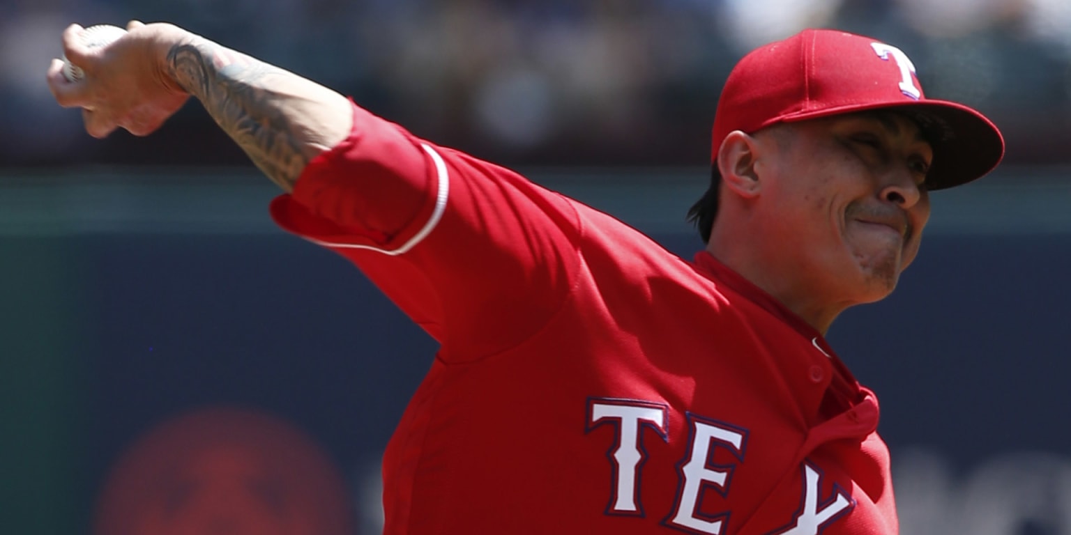 Jesse Chavez getting bigger role in bullpen