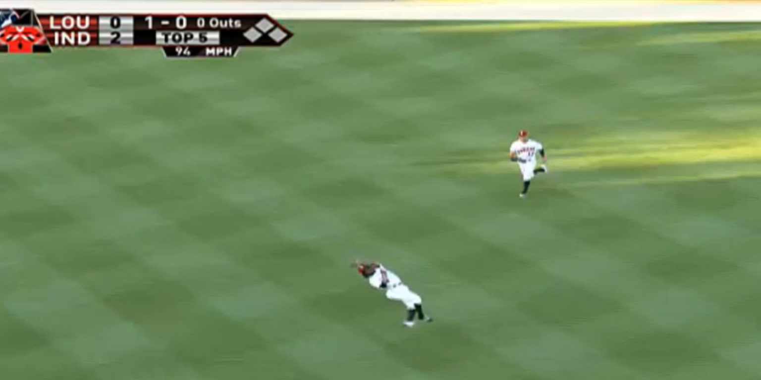 Watch Gift Ngoepe almost twist all the way around to make a great