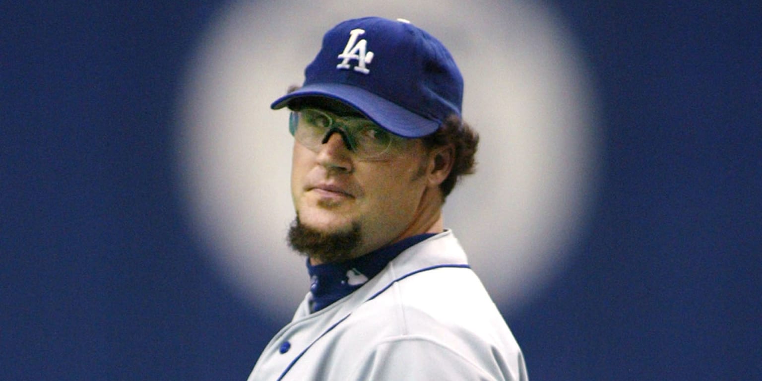 Former Dodgers closer Gagne call it quits at 34 - Sports Illustrated