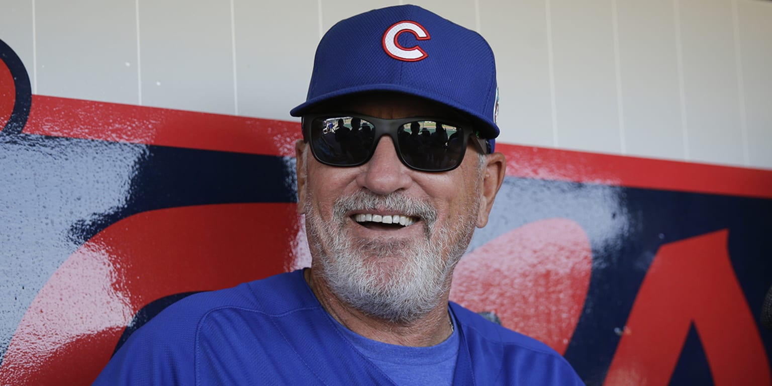 Chicago Cubs Manager Joe Maddon Is Frustrated by His Apple iPad