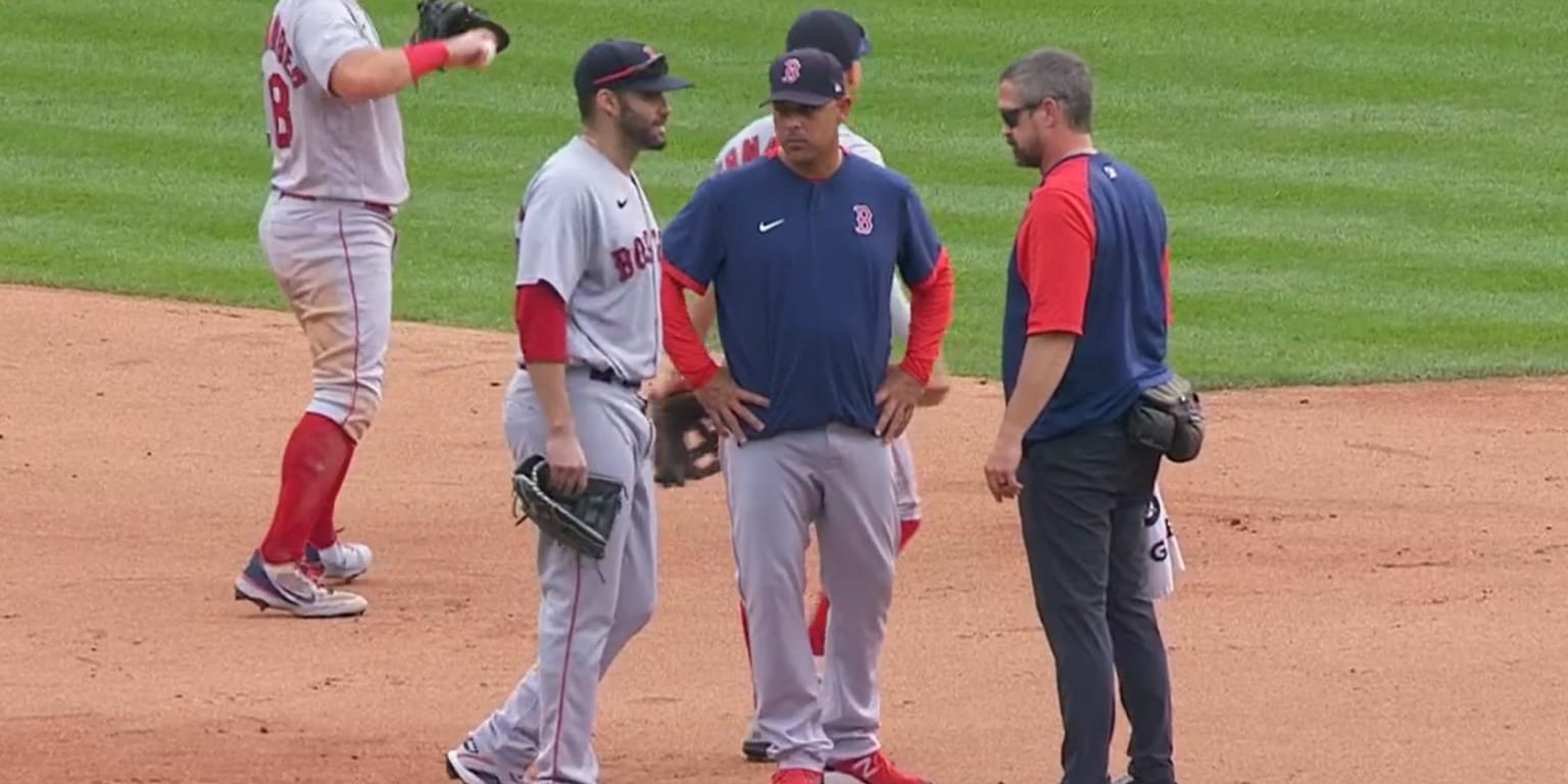 Red Sox Star J.D. Martinez To Miss Yankees Do-Or-Die After Tripping Over  2nd Base