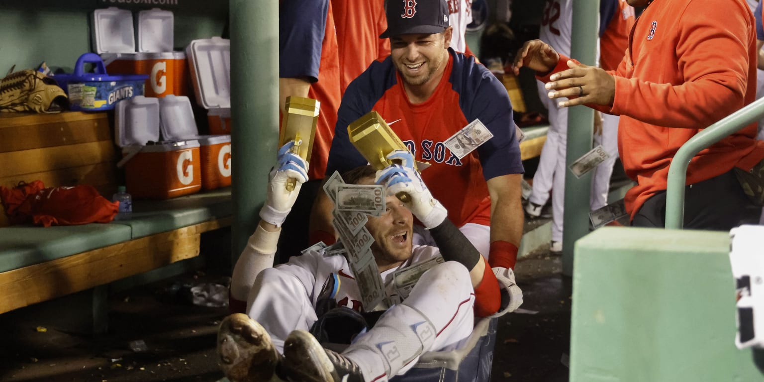 Red Sox having fun with laundry cart home run ritual