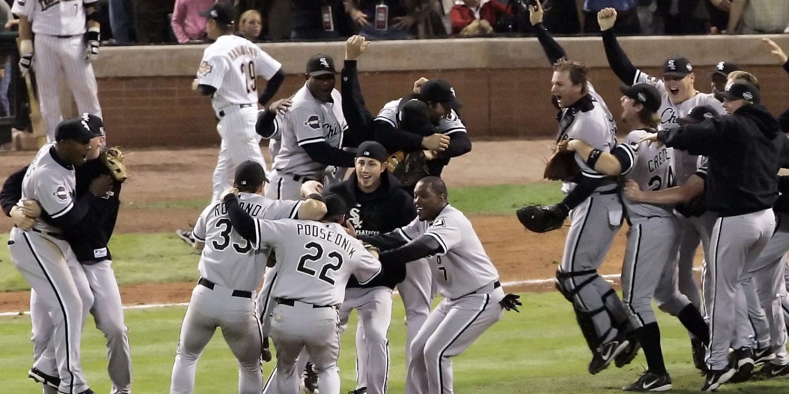 A LOOK BACK AT THE 2000 DIVISION CHAMPION WHITE SOX
