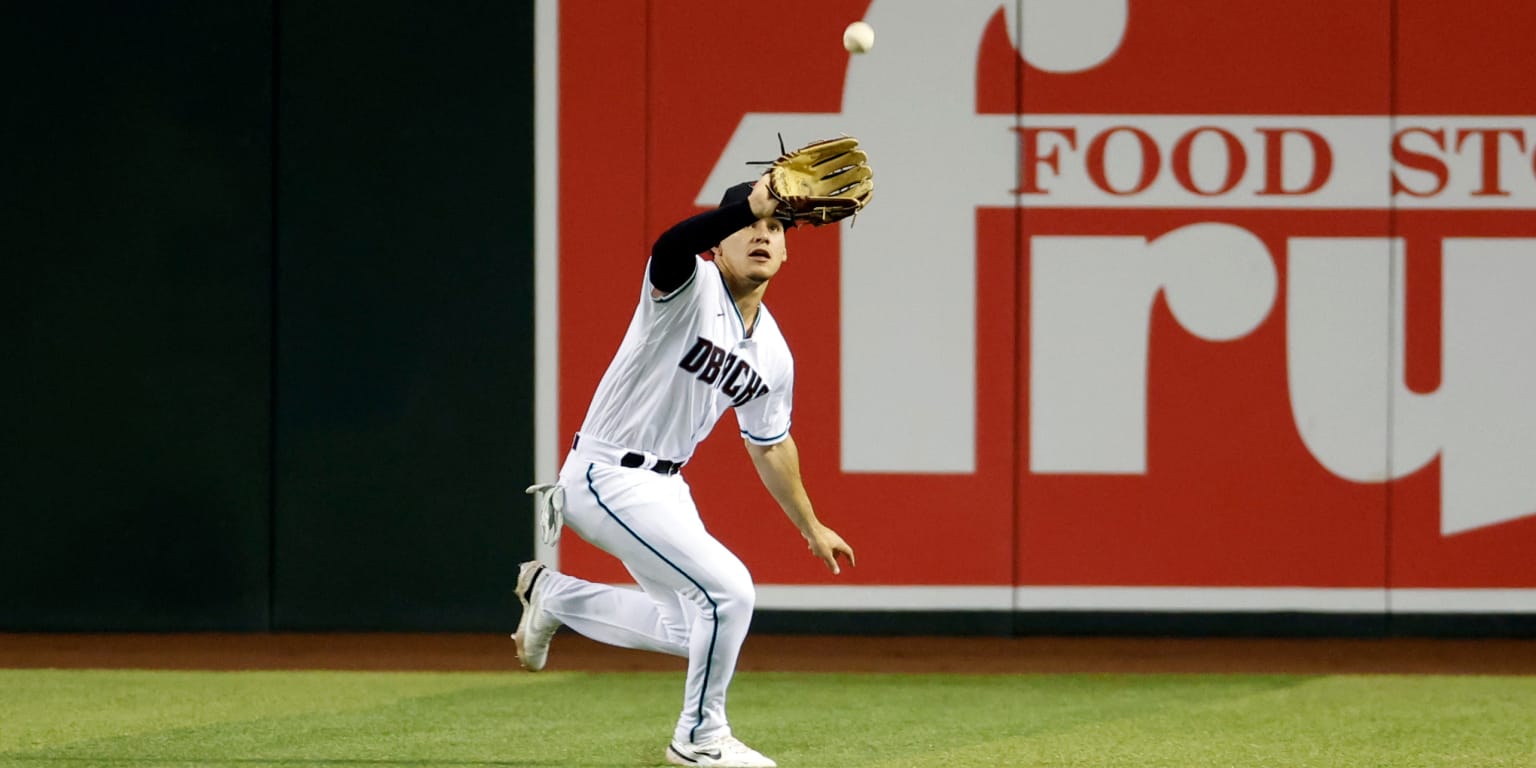 Why Diamondbacks outfielder Daulton Varsho should have won a Gold Glove -  PHNX