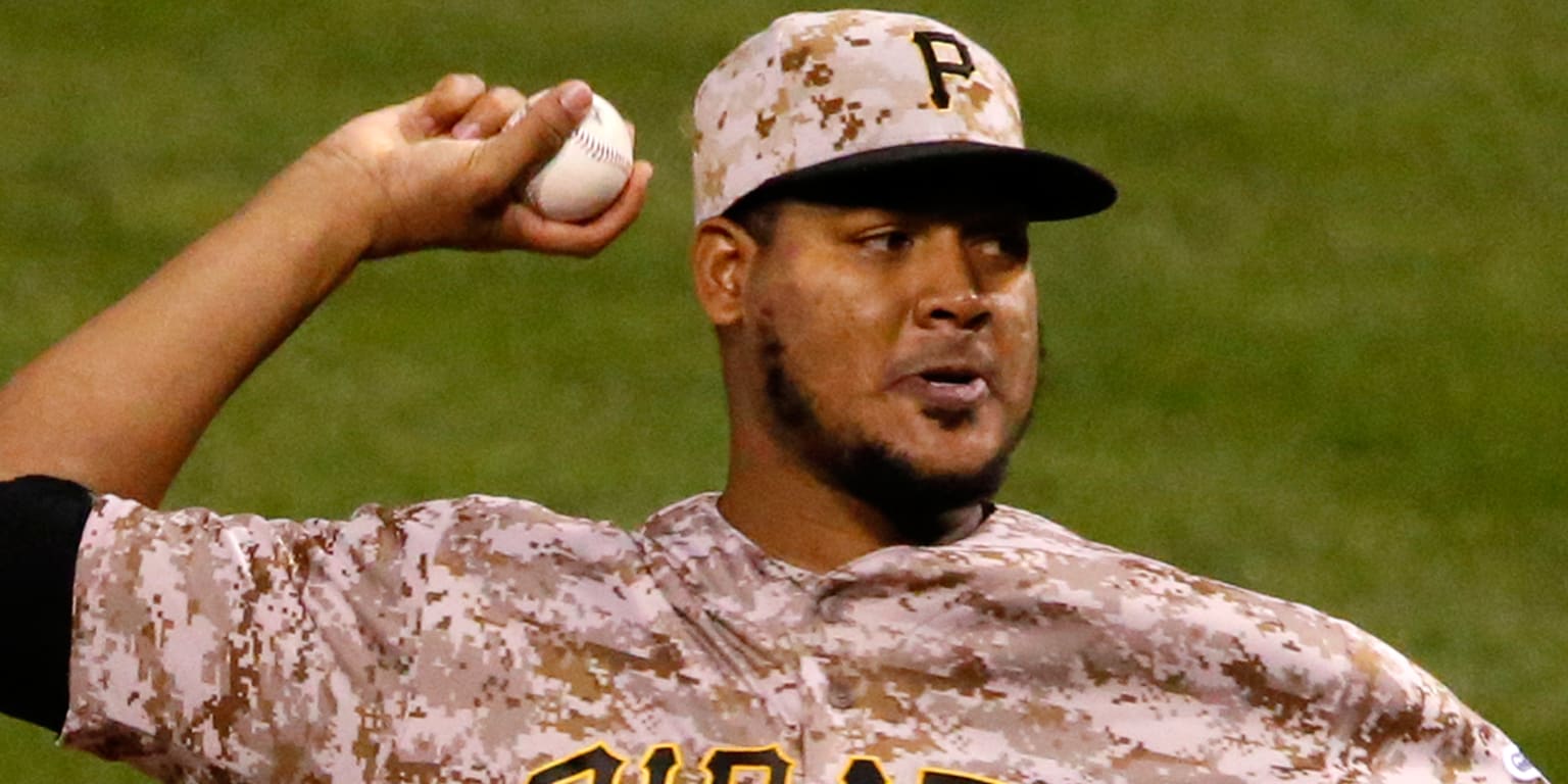 Pirates sign 3B Miguel Andújar to 1-year deal for $1,525,000