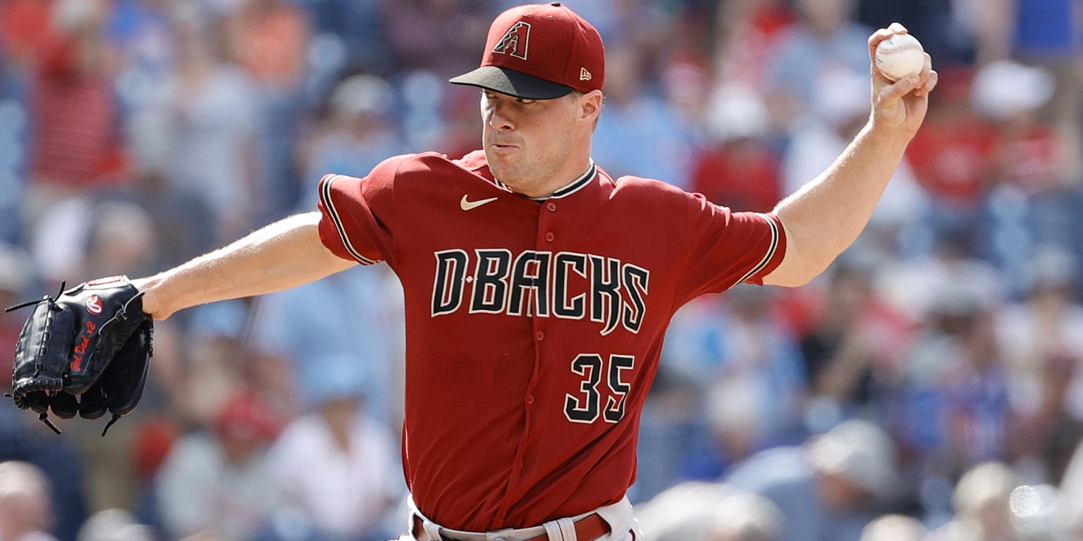 Arizona Diamondbacks relief pitcher Joe Mantiply (35) in the