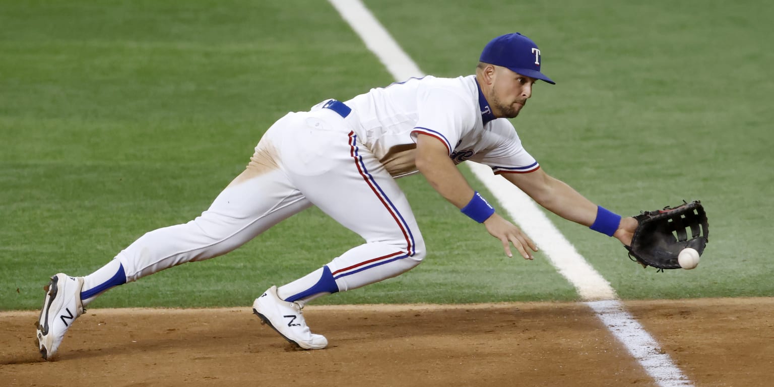 Rangers, Nathaniel Lowe admit to struggles vs. fastball. Now they're  adjusting