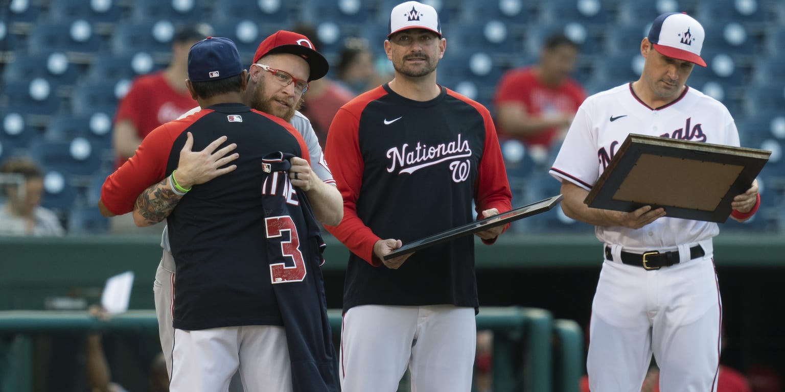 Sean Doolittle welcomed back with pregame ceremony at Nats Park 