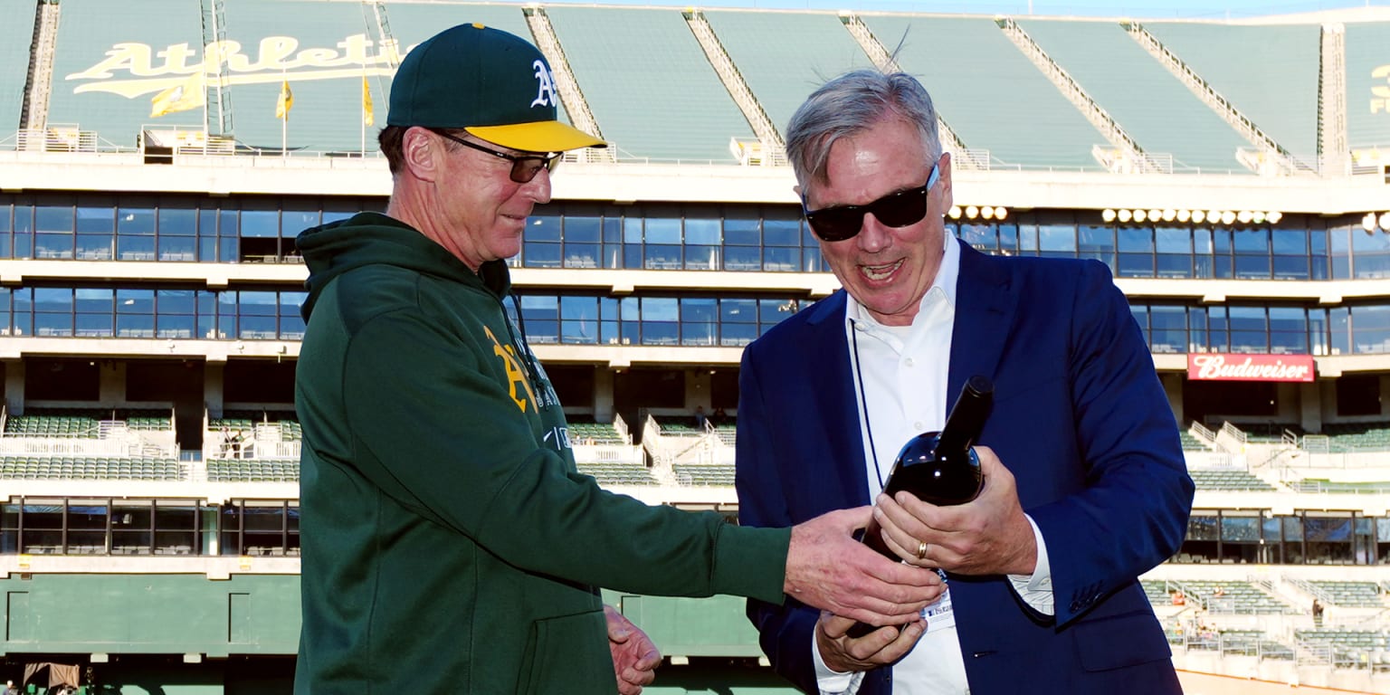 Oakland A's news: Billy Beane back with A's in 2021 after all