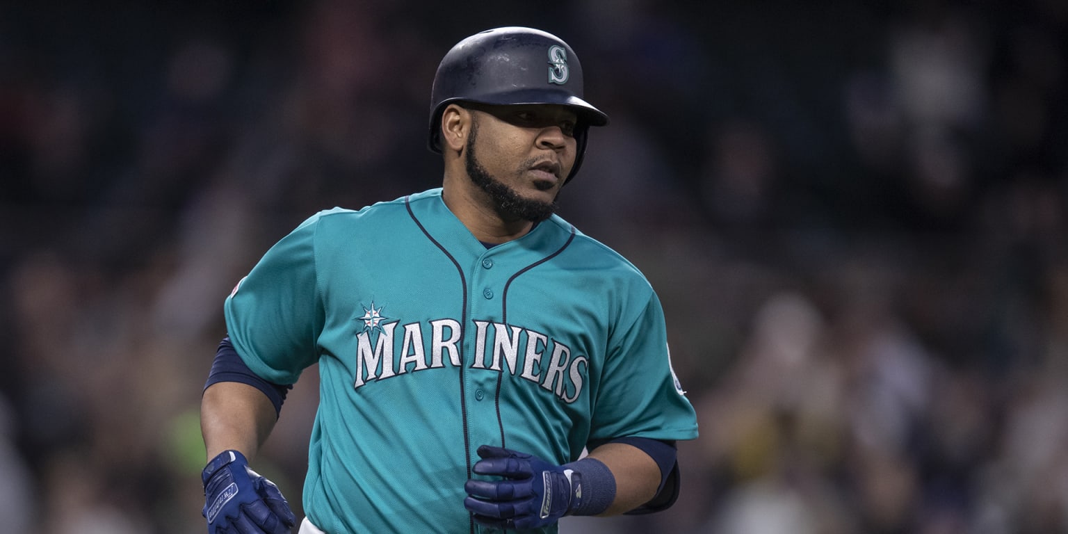 Edwin Encarnacion returns to Cleveland