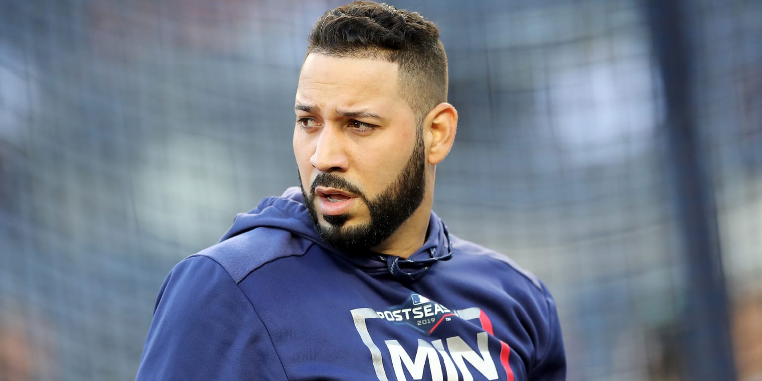 Marwin Gonzalez apologizes for Astros sign-stealing scandal