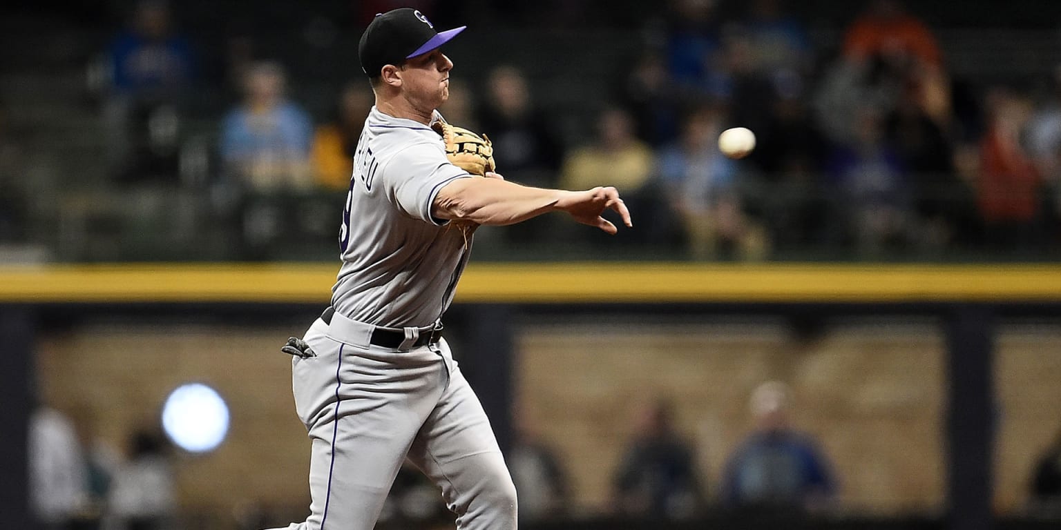 New York Yankees infielder DJ LeMahieu is embracing playing utility role -  Sports Illustrated NY Yankees News, Analysis and More