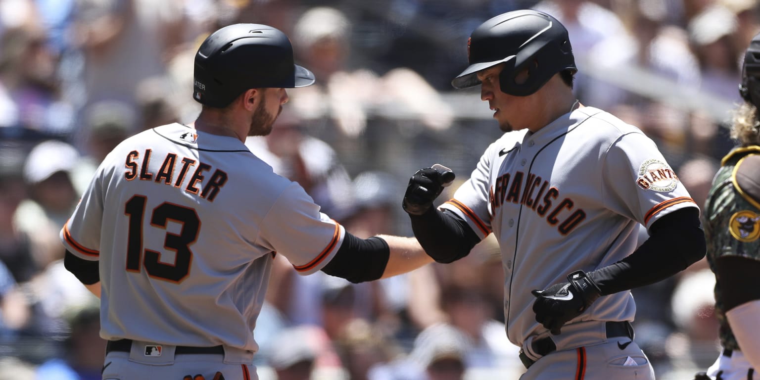 Giants score 12 runs vs. Padres after team home run derby