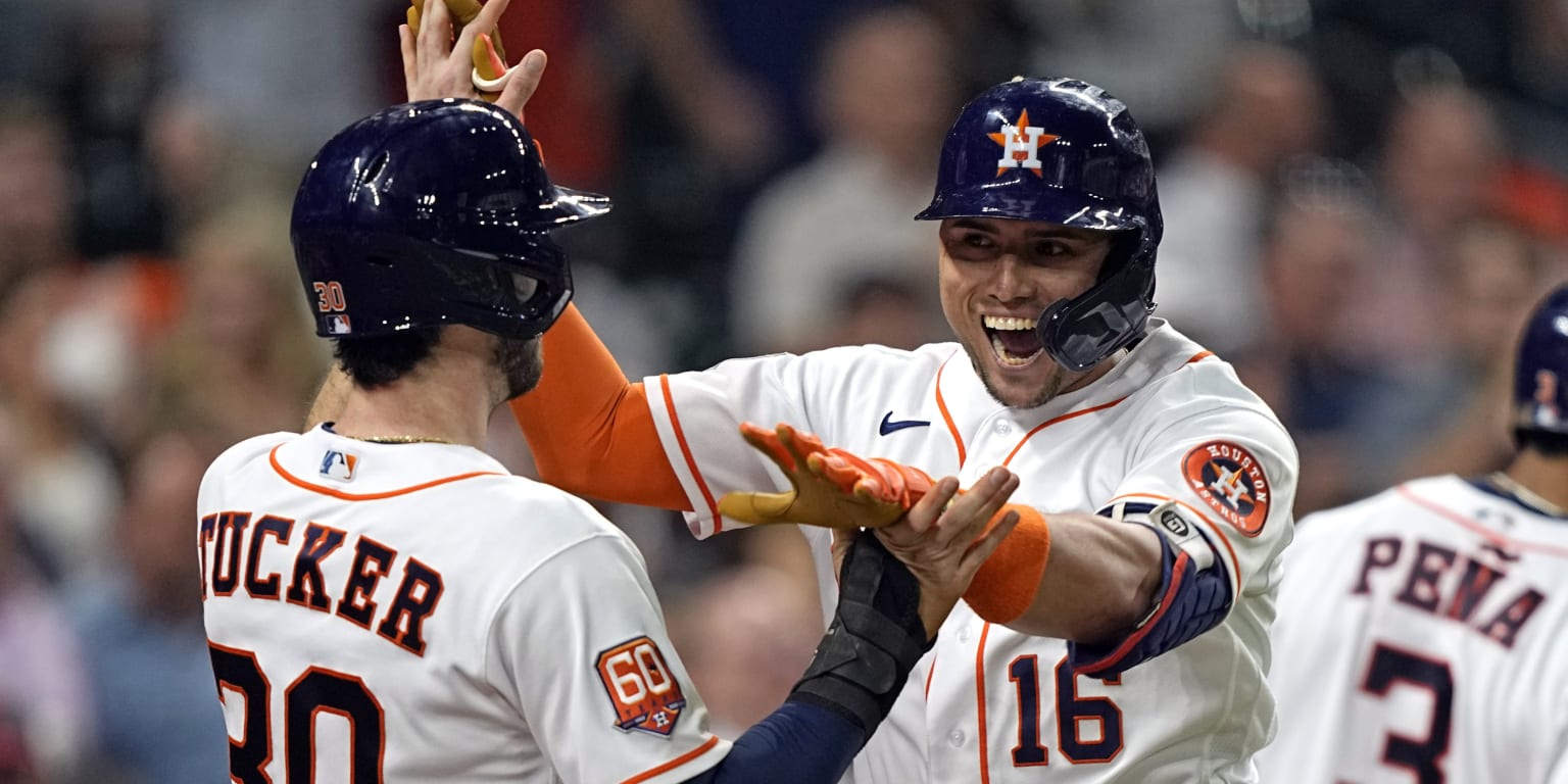 Aledmys Diaz Gives the Yankees (and Rangers) Reason to Freak Out — The  Astros Grabbing the AL's Best Record is No Small Statement