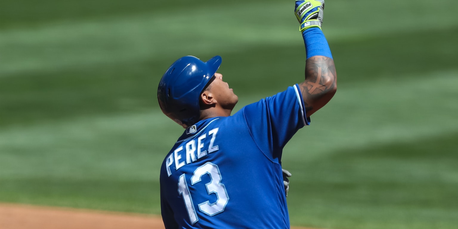 Salvador Perez on X: What a year! Thank you for all of support 🙏🏽🙏🏽  Much love to all the fans. 2021 was a great ride. God bless   / X