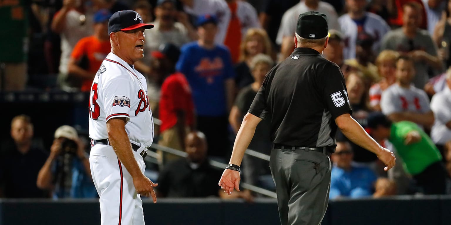 Brian Snitker ejected for second time in three games