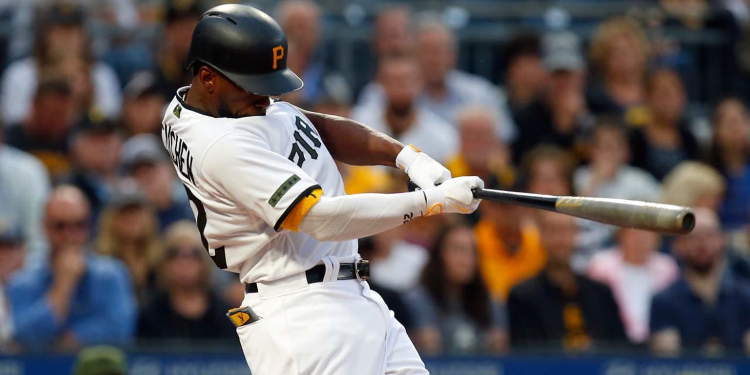 Pirates' Andrew McCutchen heats up at plate