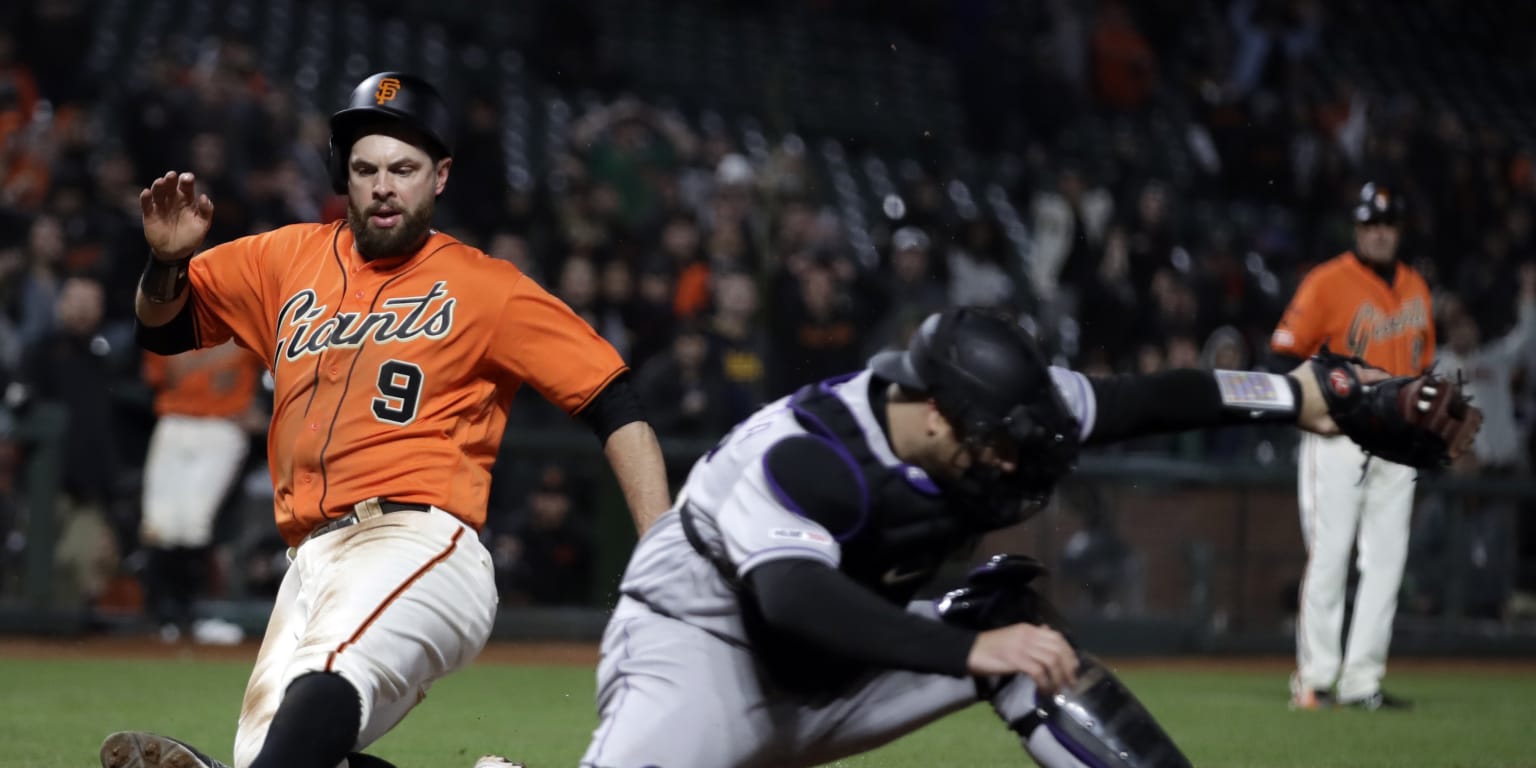 Rockies' Ian Desmond announces he won't play this season in moving