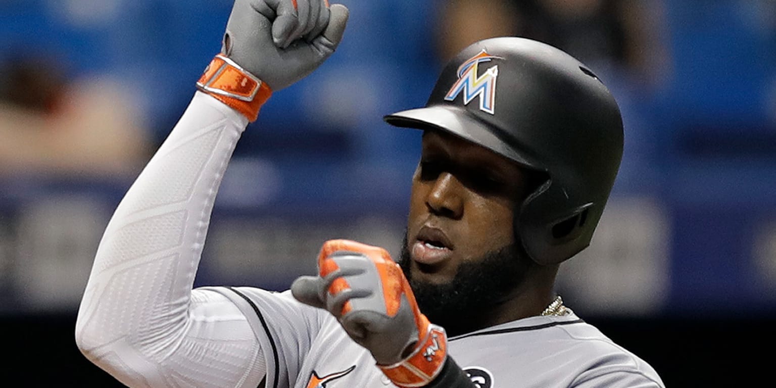 Player Wives on X: Marcell Ozuna's Wife Genesis Ozuna