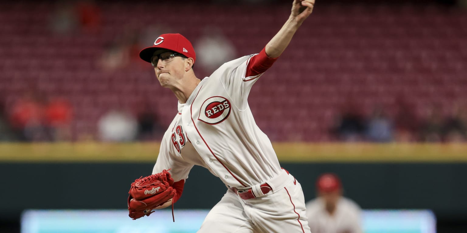 Mets boost lineup with trade for Reds' Naquin, Diehl 